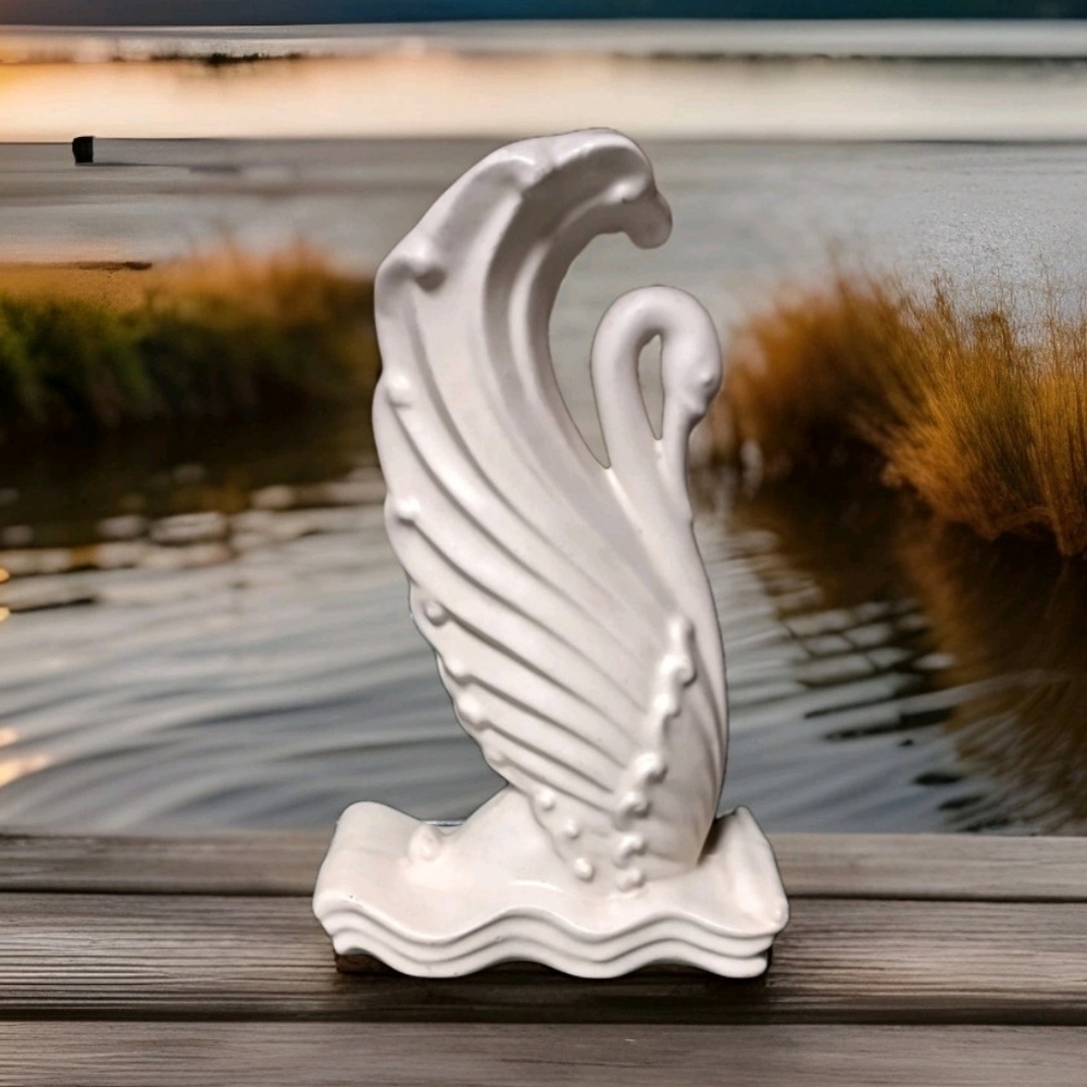 Vintage Haegar Pottery ART DECO  SWAN VASE 9"  White Matte Finish #3276
